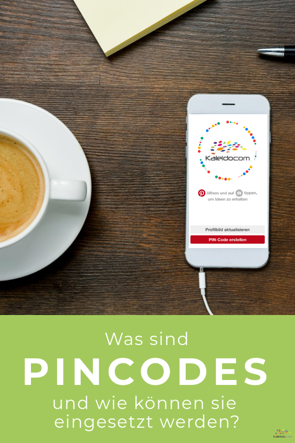 Handy mit Pincode und Kaffeetasse am Tisch